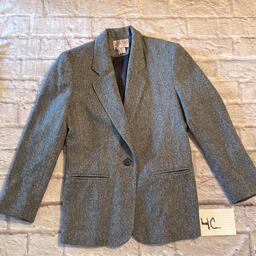 Pendleton Vintage 100% Wool gray and Black Herringbone Blazer Size 4